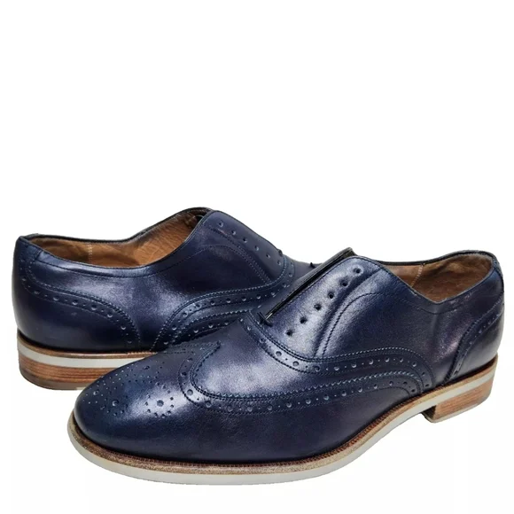 Navy leather wingtip boots FERRAGAMO Men main image 3